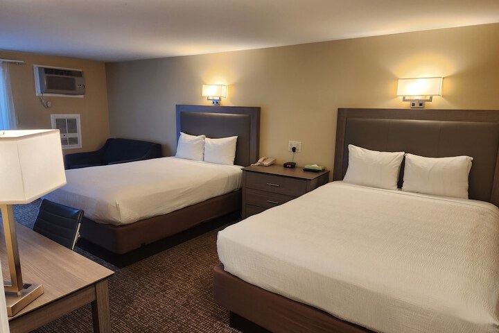 Hyannis Travel Inn