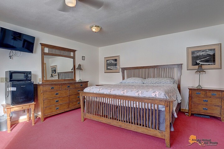 Room 17 of 39
