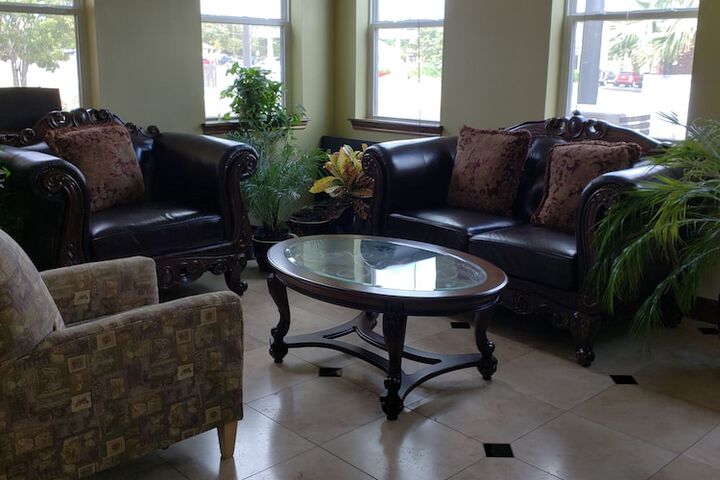 Taylor village Inn and suites