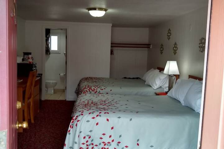 Holiday Motel