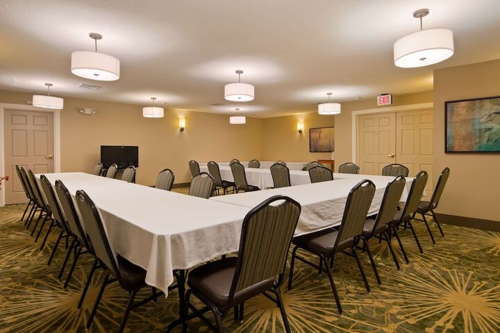 Best Western Plus Menomonie Inn & Suites