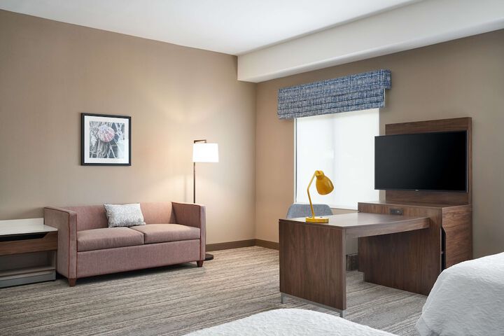 Room 21 of 33