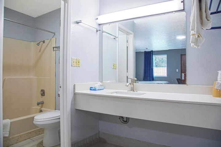 Room 20 of 35