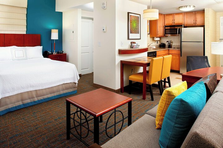 Room 14 of 24