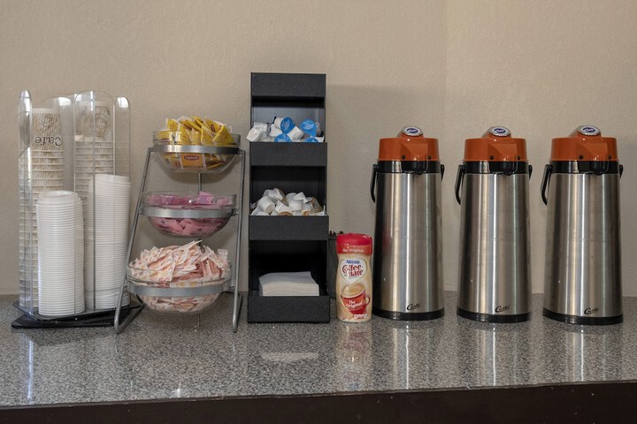 Breakfast/Coffee Service 35 of 36
