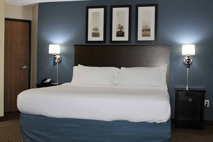 Room 28 of 50