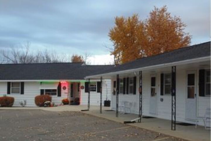 Brookside Motel
