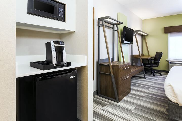 Room 7 of 29