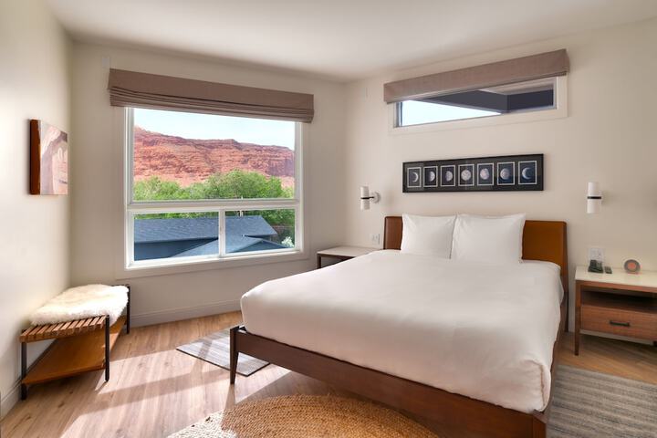 Room 20 of 36