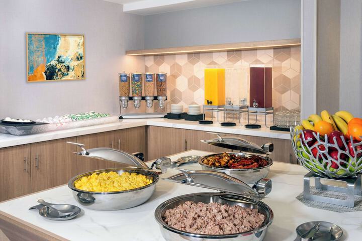 Homewood Suites by Hilton Tampa Airport - Westshore