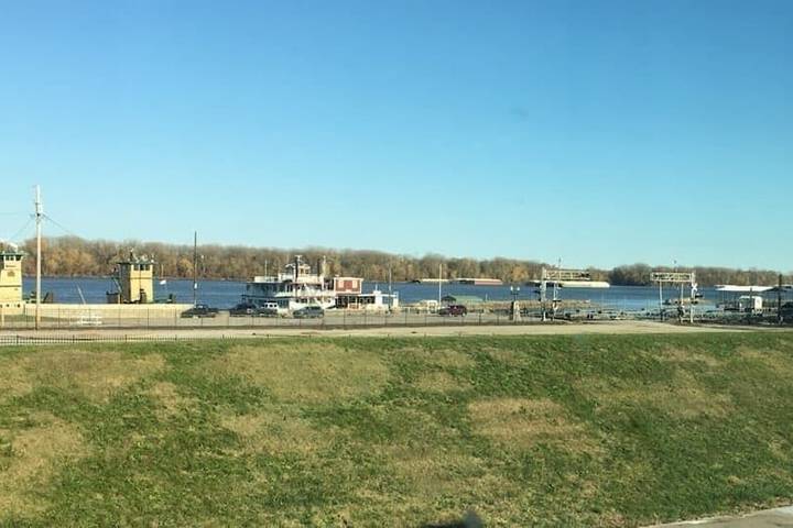 Riverside Inn Hannibal
