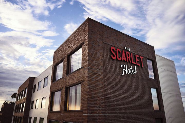 The Scarlet Lincoln, a Tribute Portfolio Hotel