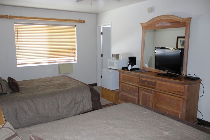Room 18 of 104