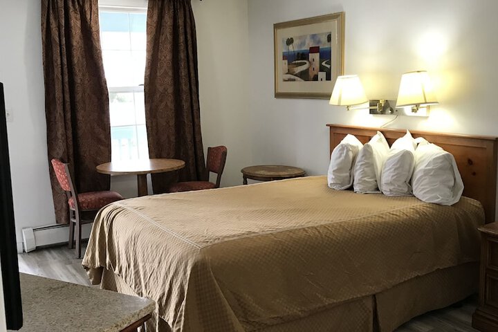 Room 50 of 71