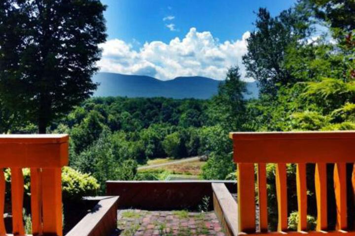 Chalet on the Hill
