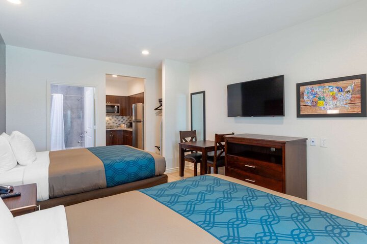 Room 18 of 30