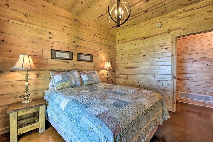 Spacious Pearl Lake Retreat w / Yard & Private Dock
