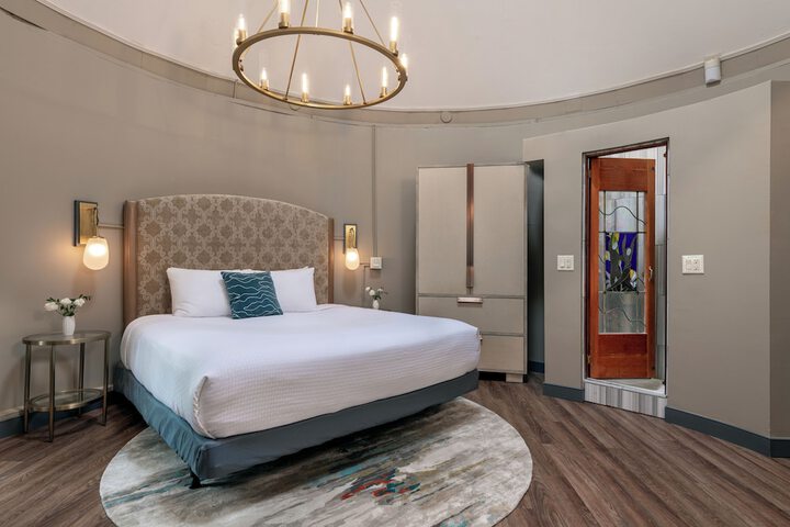 La Tourelle Inn & Spa