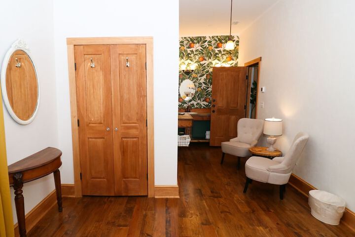 Room 111 of 206