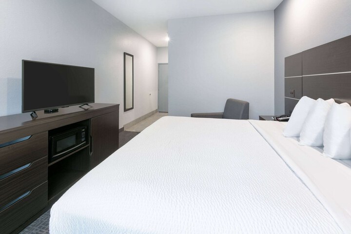 Room 22 of 59