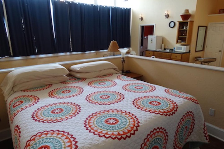 Room 33 of 69