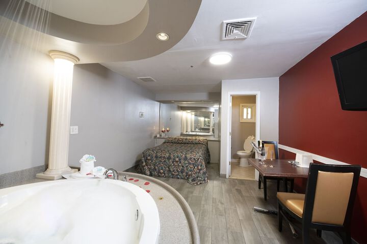 Room 8 of 15