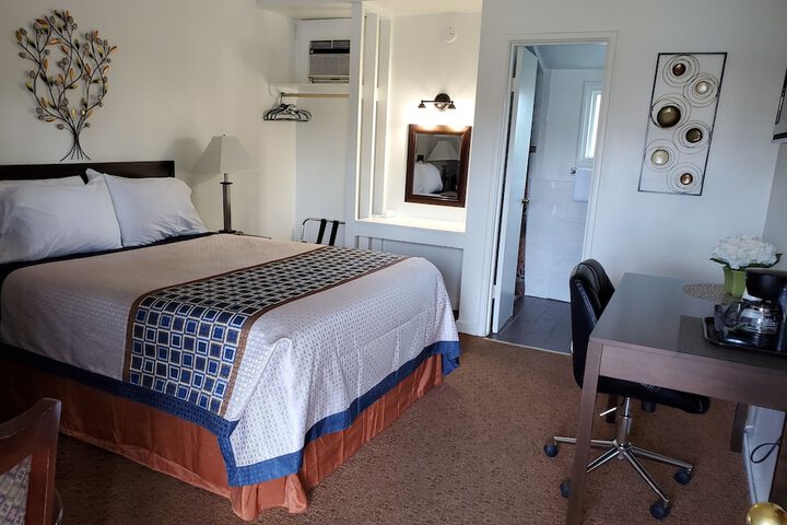 Room 10 of 39