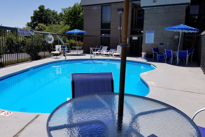 Days Inn by Wyndham Easley / Greenville/Clemson Area