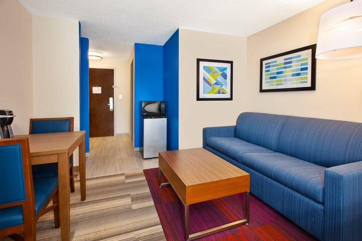 Room 17 of 53