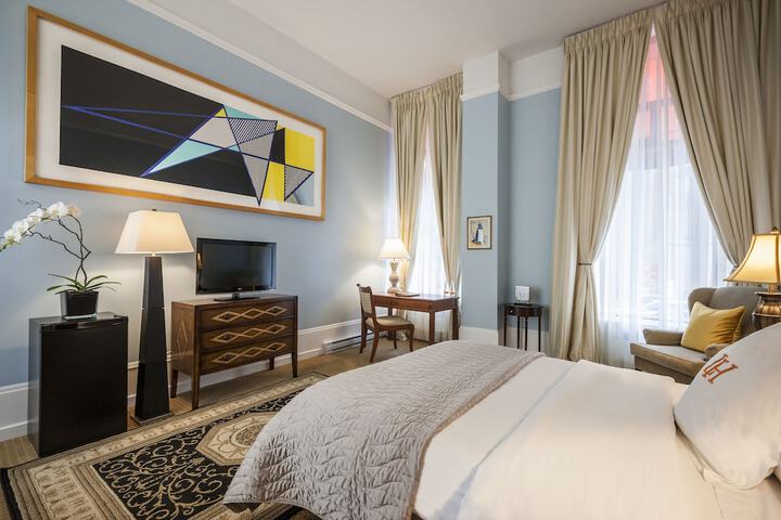 Room 32 of 72