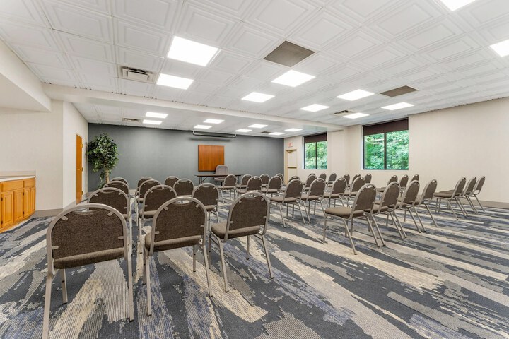 Comfort Inn & Suites LaVale - Cumberland