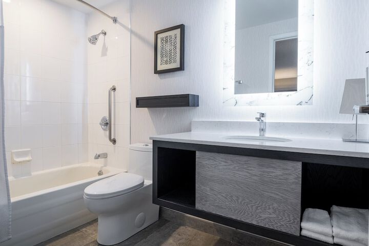 Crowne Plaza Moncton-Downtown by IHG