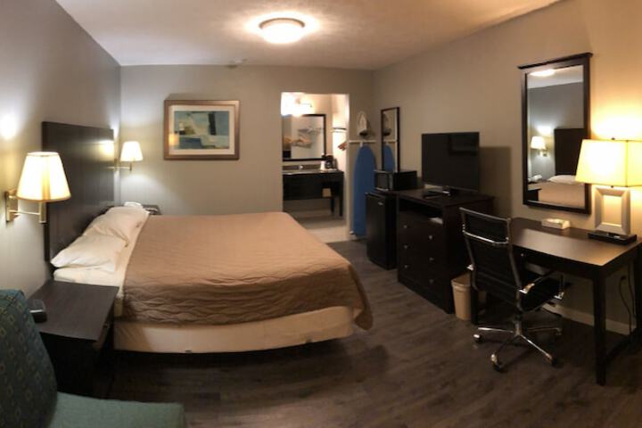 Room 17 of 40