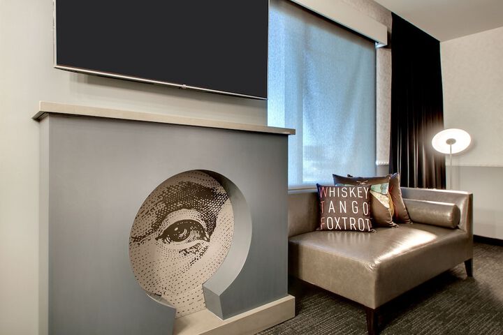 The Rose Chicago Tapestry Collection by Hilton