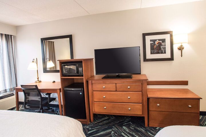 Room 28 of 53