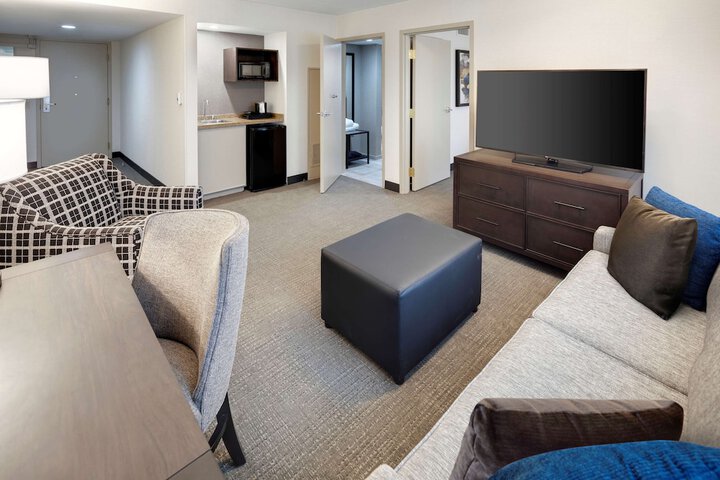 Embassy Suites by Hilton Detroit Troy Auburn Hills
