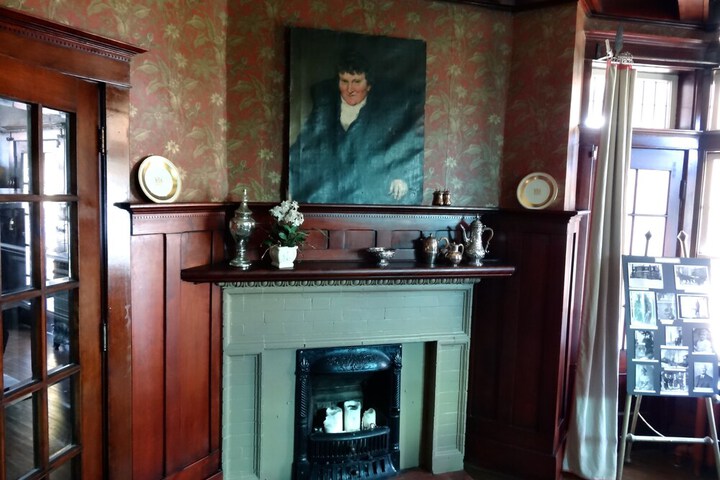 The Captains House B & B