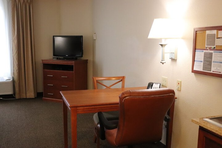 Room 43 of 85