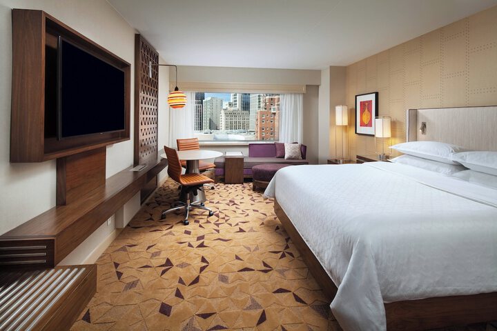 Room 40 of 126