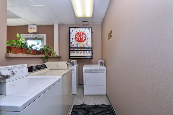 Room 15 of 19