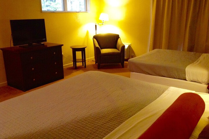 Room 18 of 53