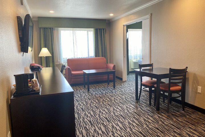 Room 15 of 54