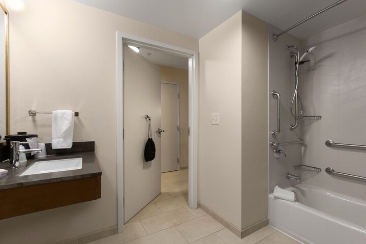 Room 26 of 36