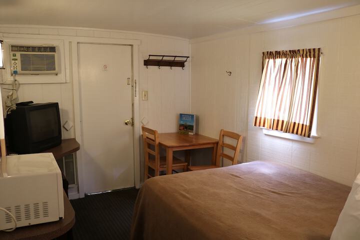 Room 48 of 74
