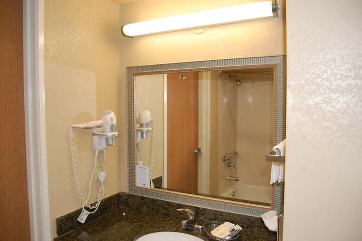 Room 13 of 24