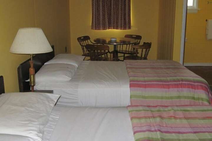 Room 5 of 14