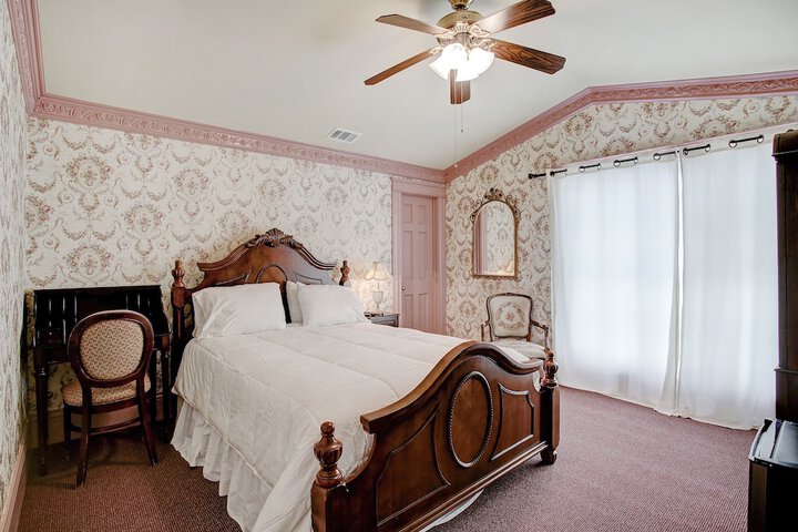 Room 22 of 82