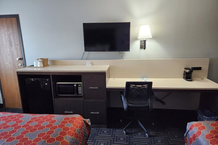Room 11 of 22