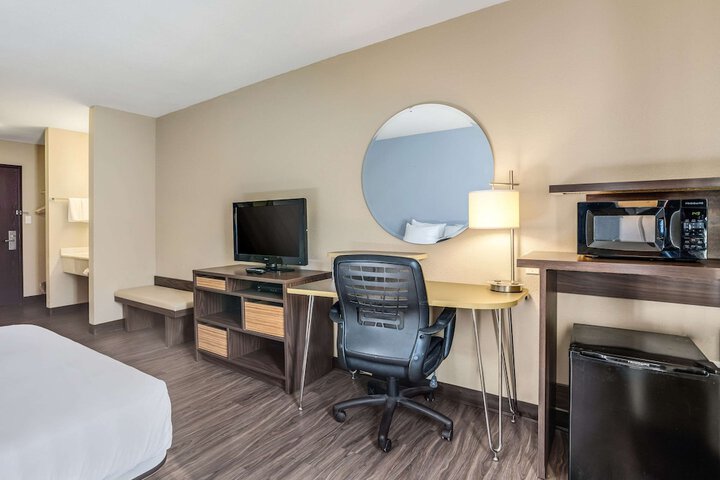 Room 19 of 29