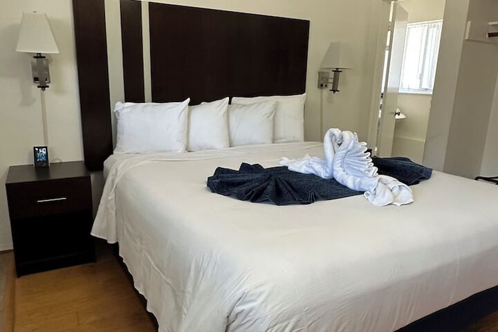 Room 14 of 22